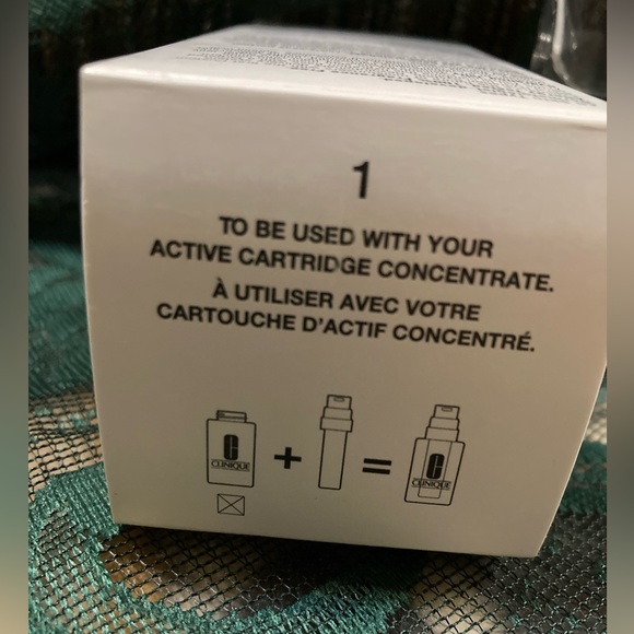 NIB Clinique hydrating jelly - 1 - Picture 3 of 3